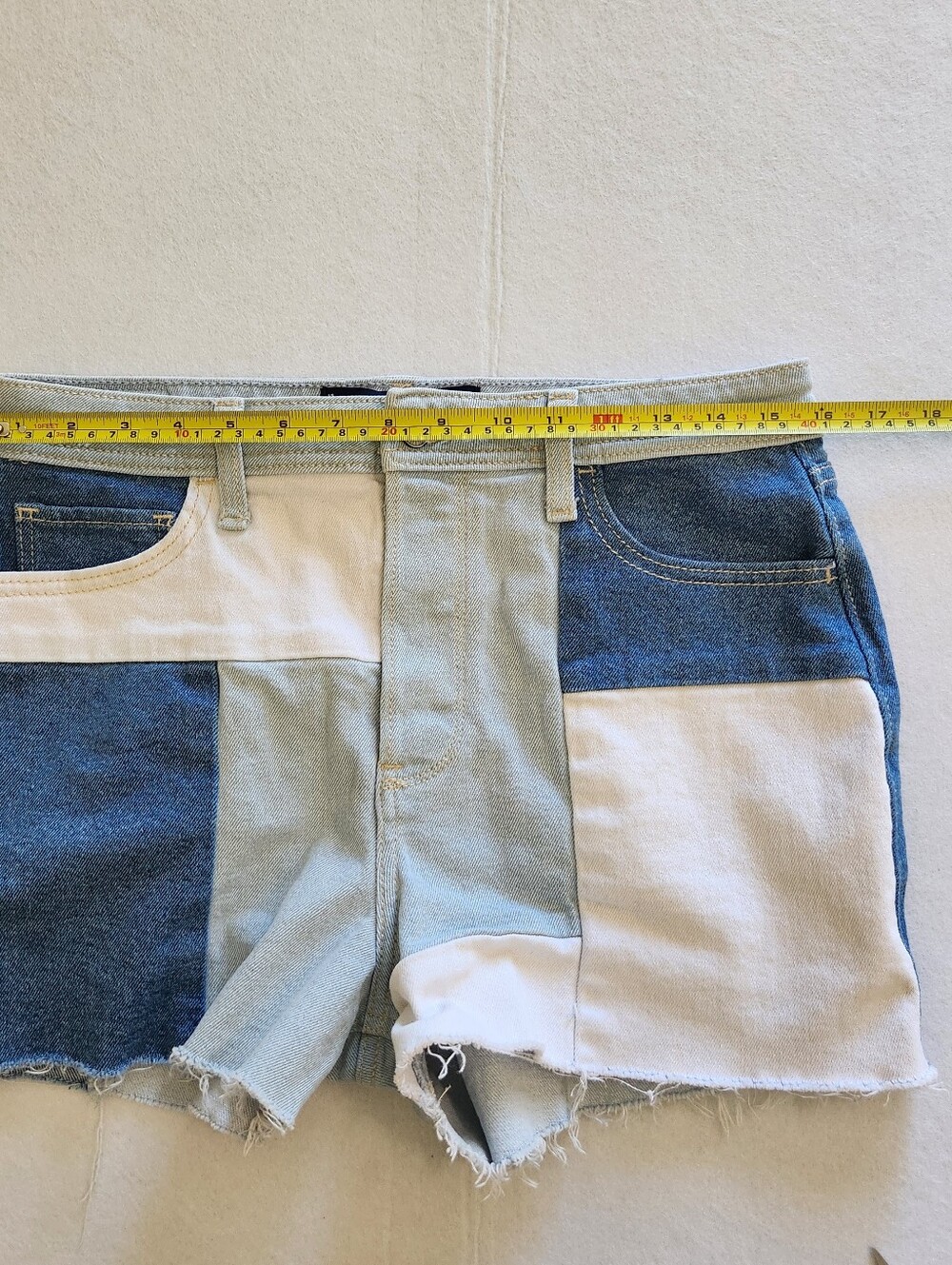 Hollister Ultra High Rise Patchwork Blue & White Jean Shorts Button Fly Size 11 - Picture 7 of 9